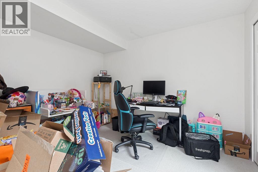6605 Turnberry Crescent Property Photo 11
