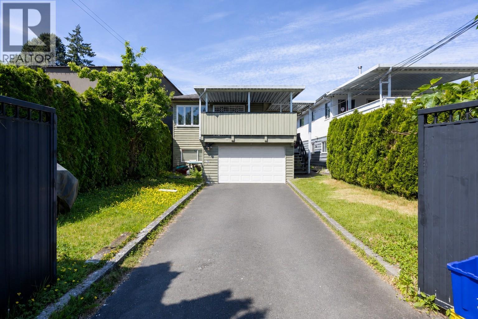 7692 Osler Street Property Photo 3