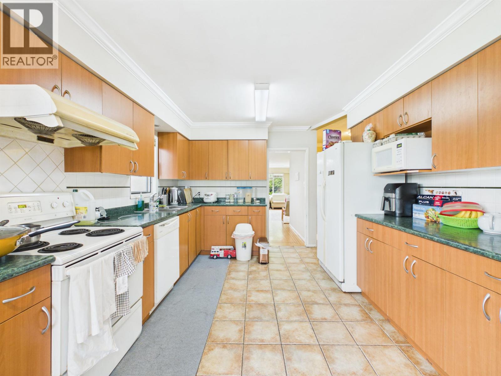 7692 Osler Street Property Photo 18