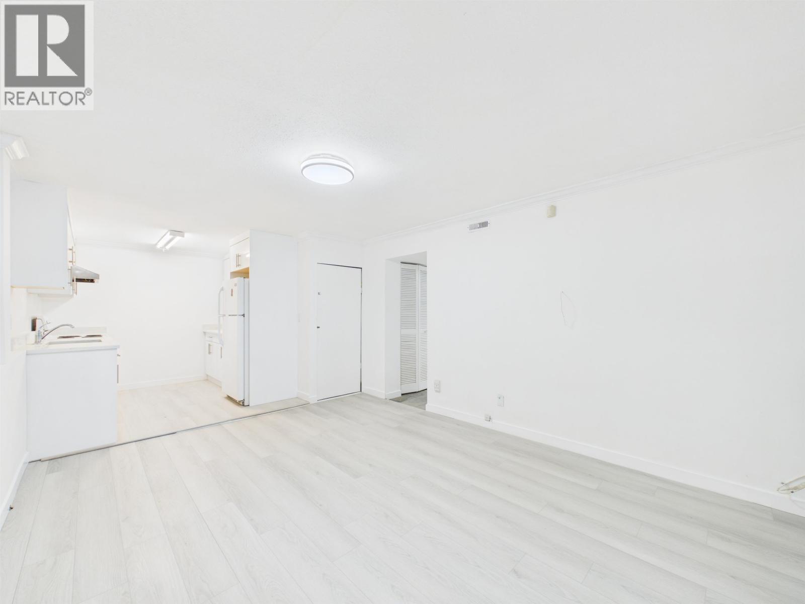 7692 Osler Street Property Photo 27