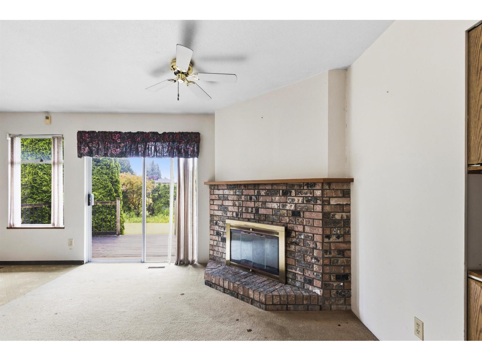 9381 139 Street Property Photo 3