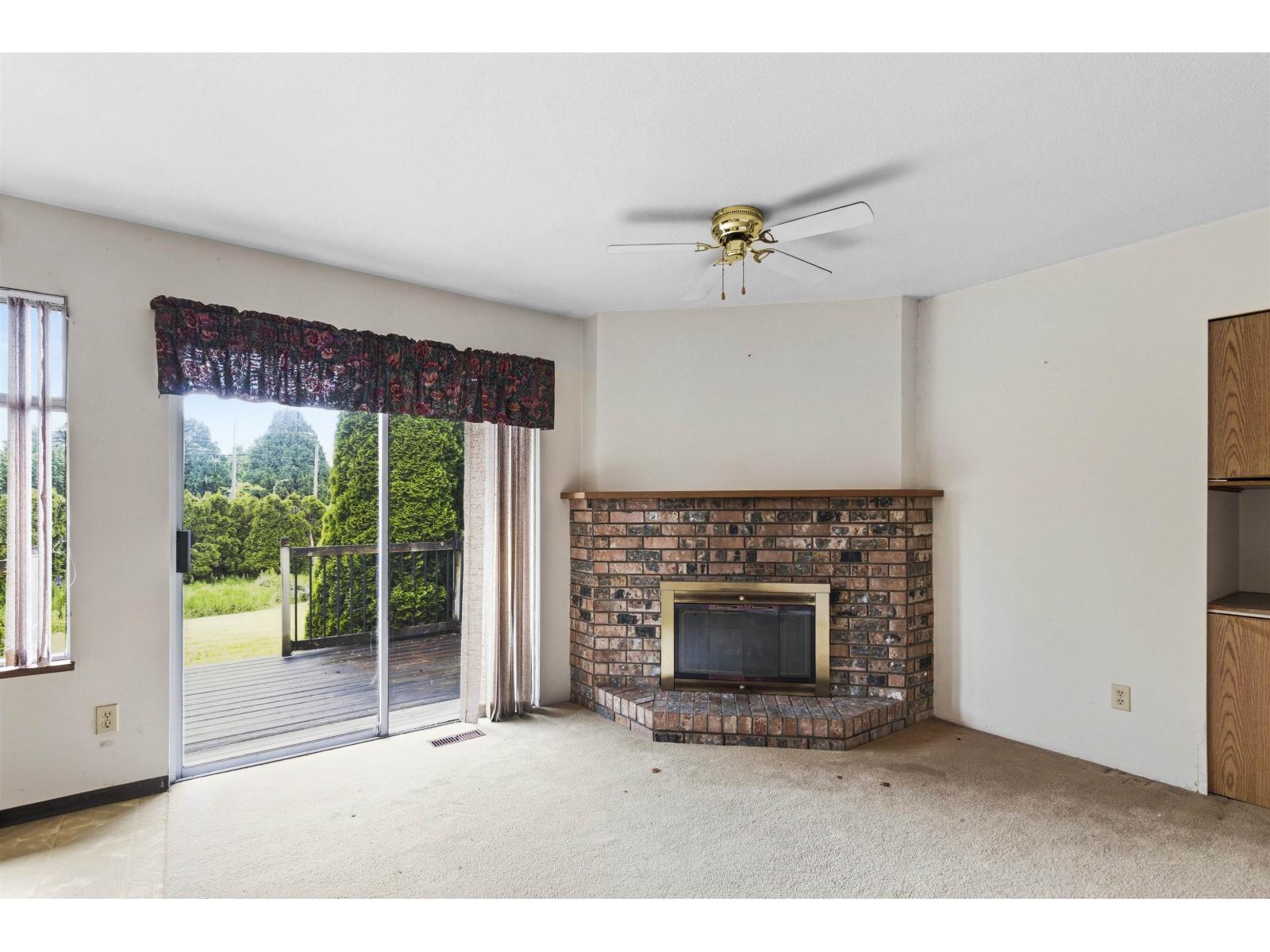 9381 139 Street Property Photo 5