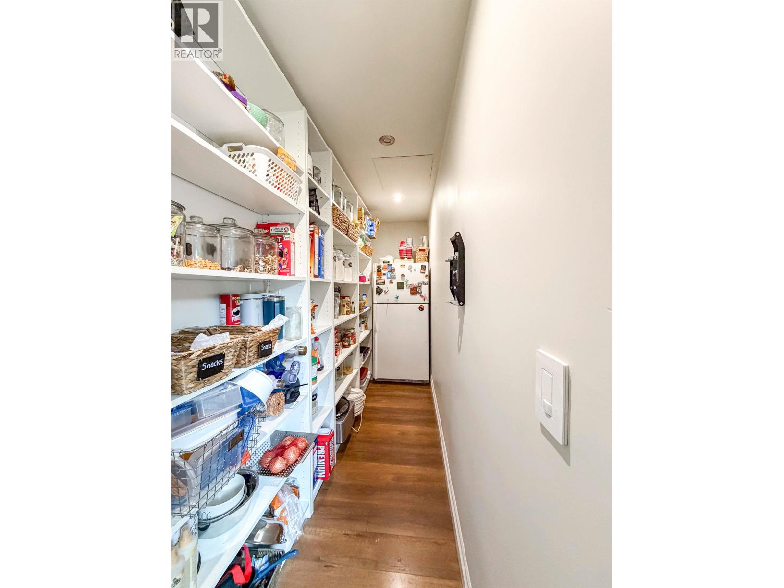 87 Angle Street Property Photo 16