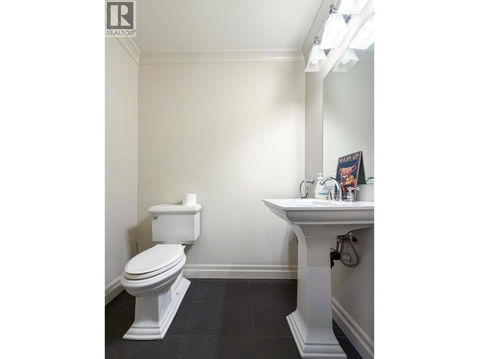 87 Angle Street Property Photo 17
