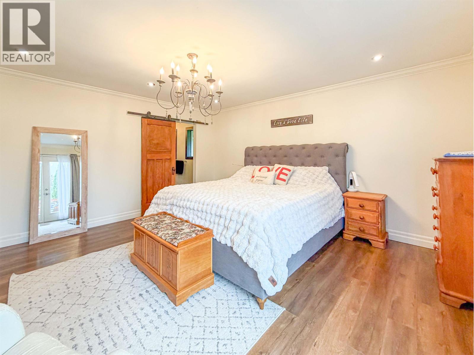 87 Angle Street Property Photo 18