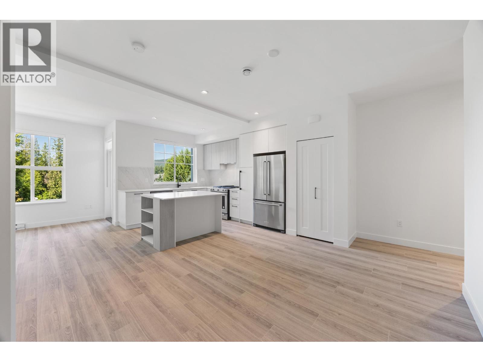 103 3421 Queenston Avenue Property Photo 10