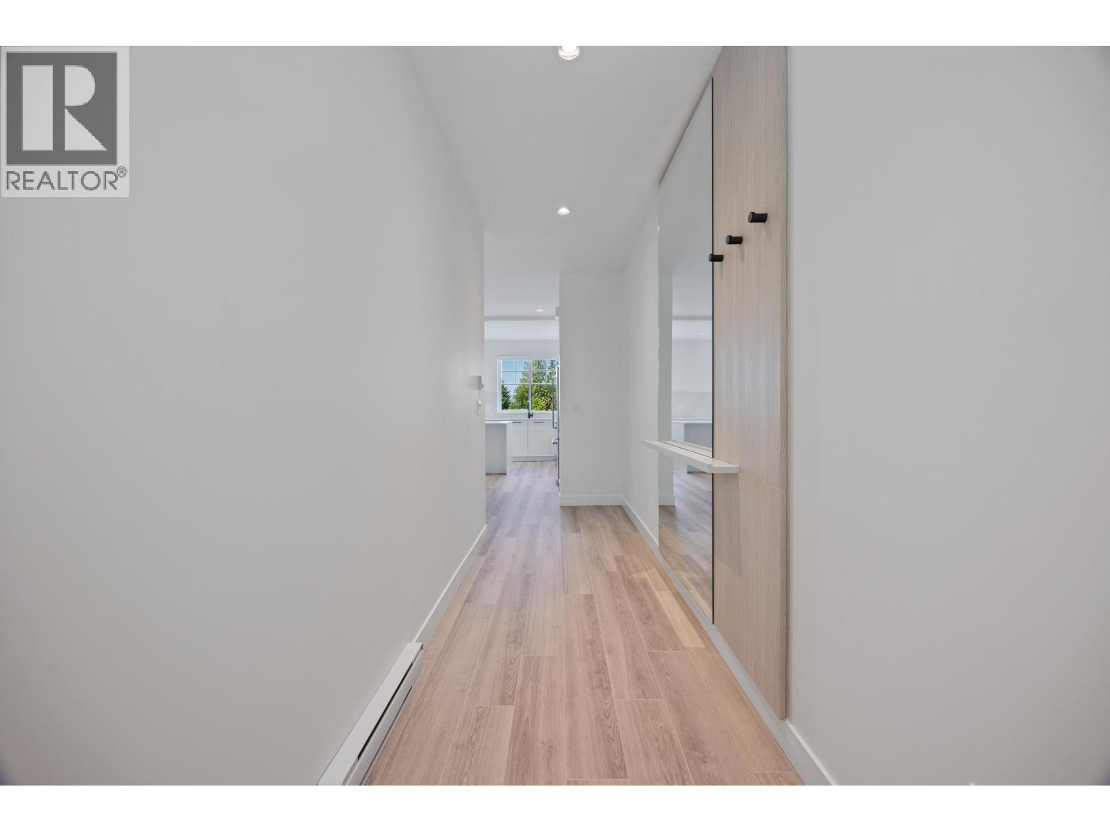 103 3421 Queenston Avenue Property Photo 11