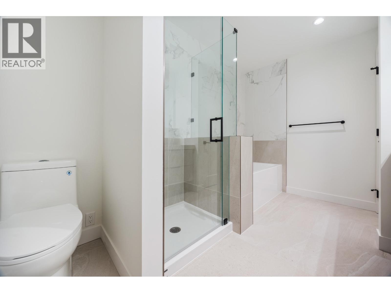 103 3421 Queenston Avenue Property Photo 18