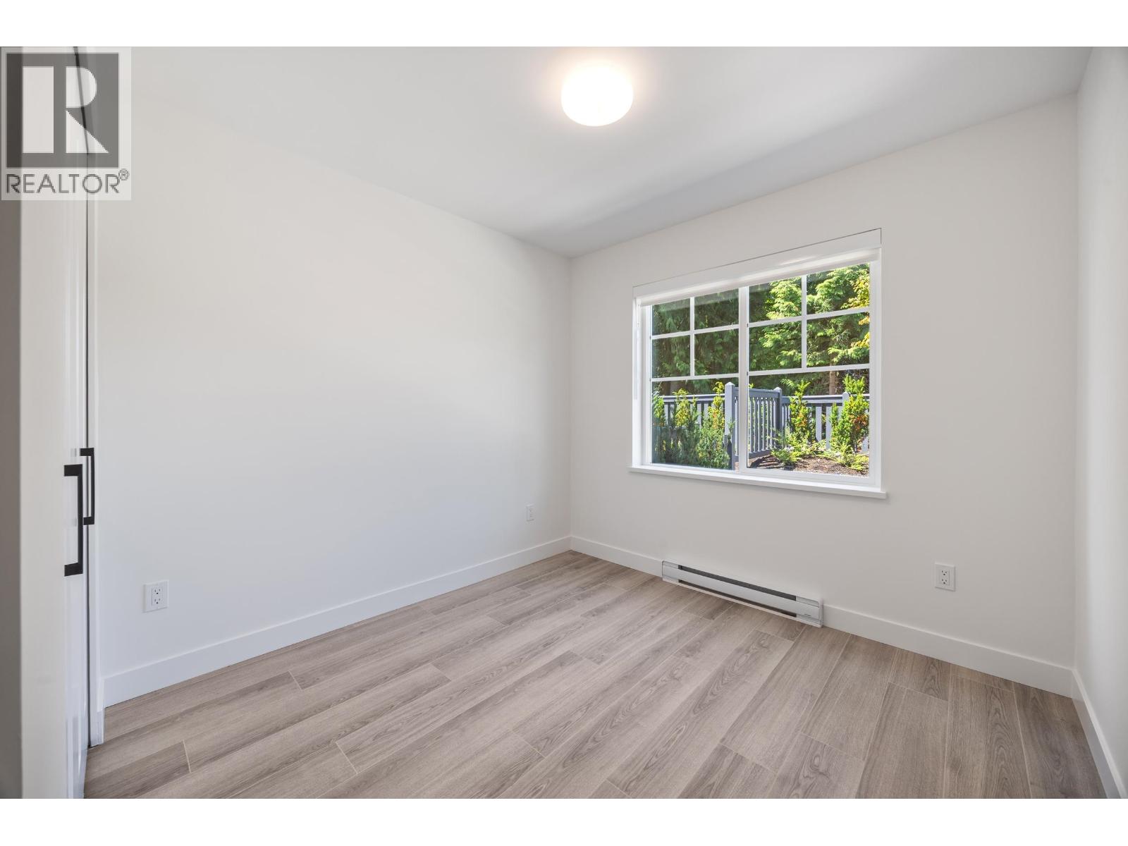 103 3421 Queenston Avenue Property Photo 20