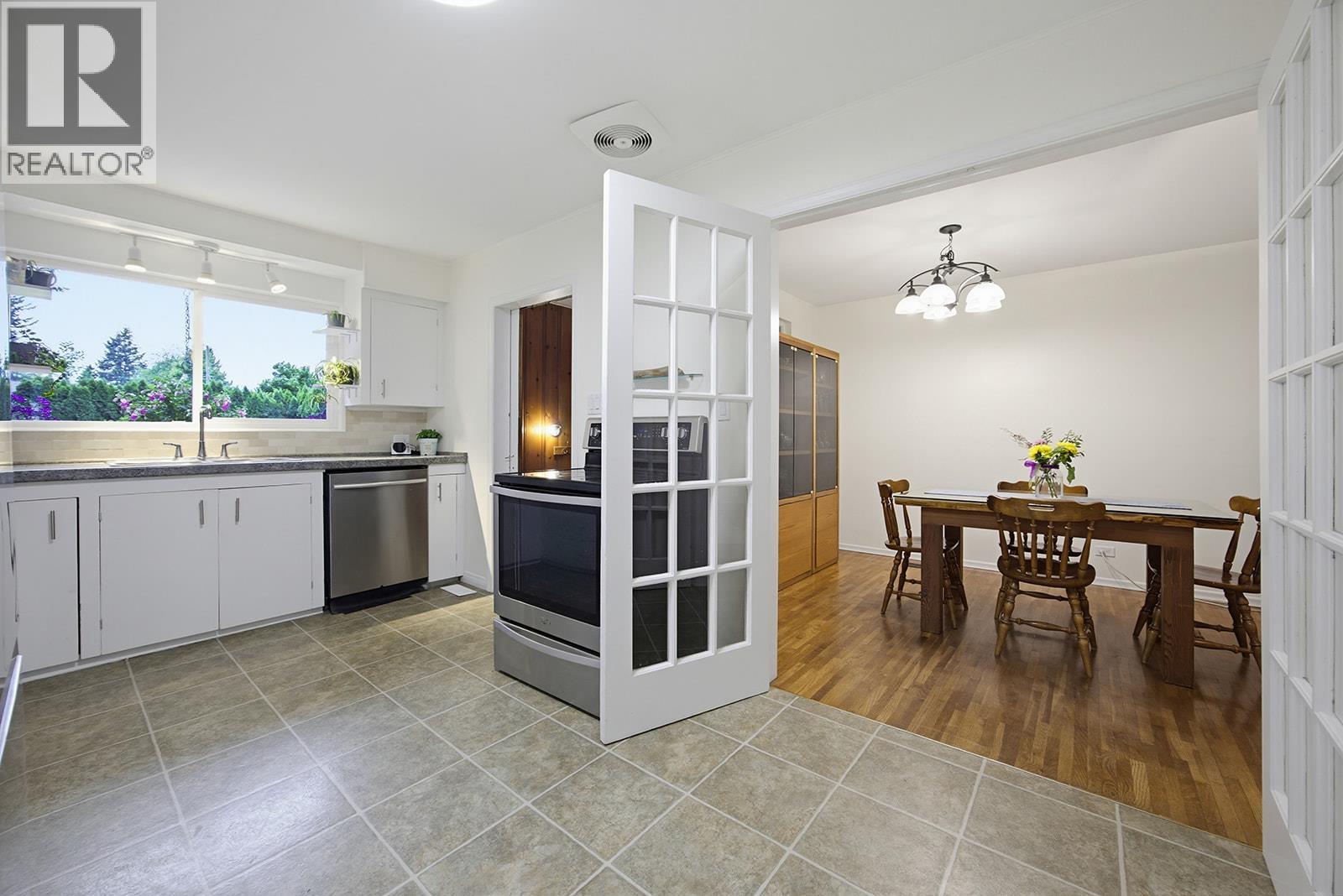 11757 Carr Street Property Photo 14