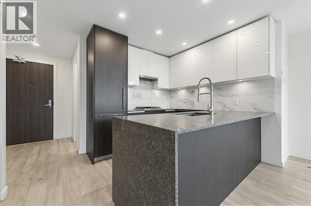 502 5311 Goring Street Property Photo 5