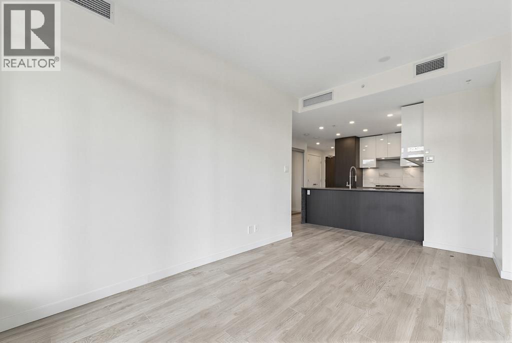 502 5311 Goring Street Property Photo 10