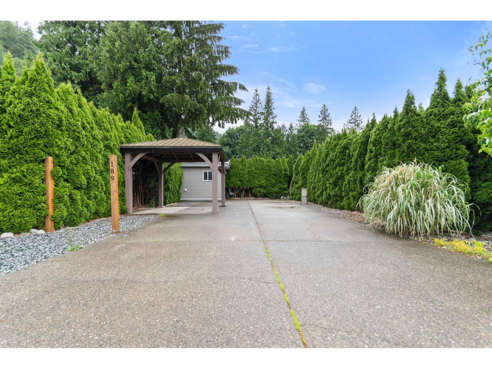 189 14600 Morris Valley Road Property Photo 1