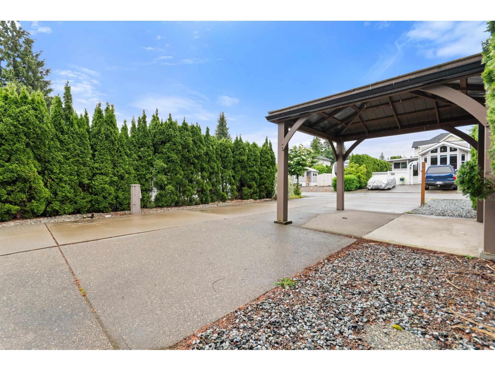 189 14600 Morris Valley Road Property Photo 2