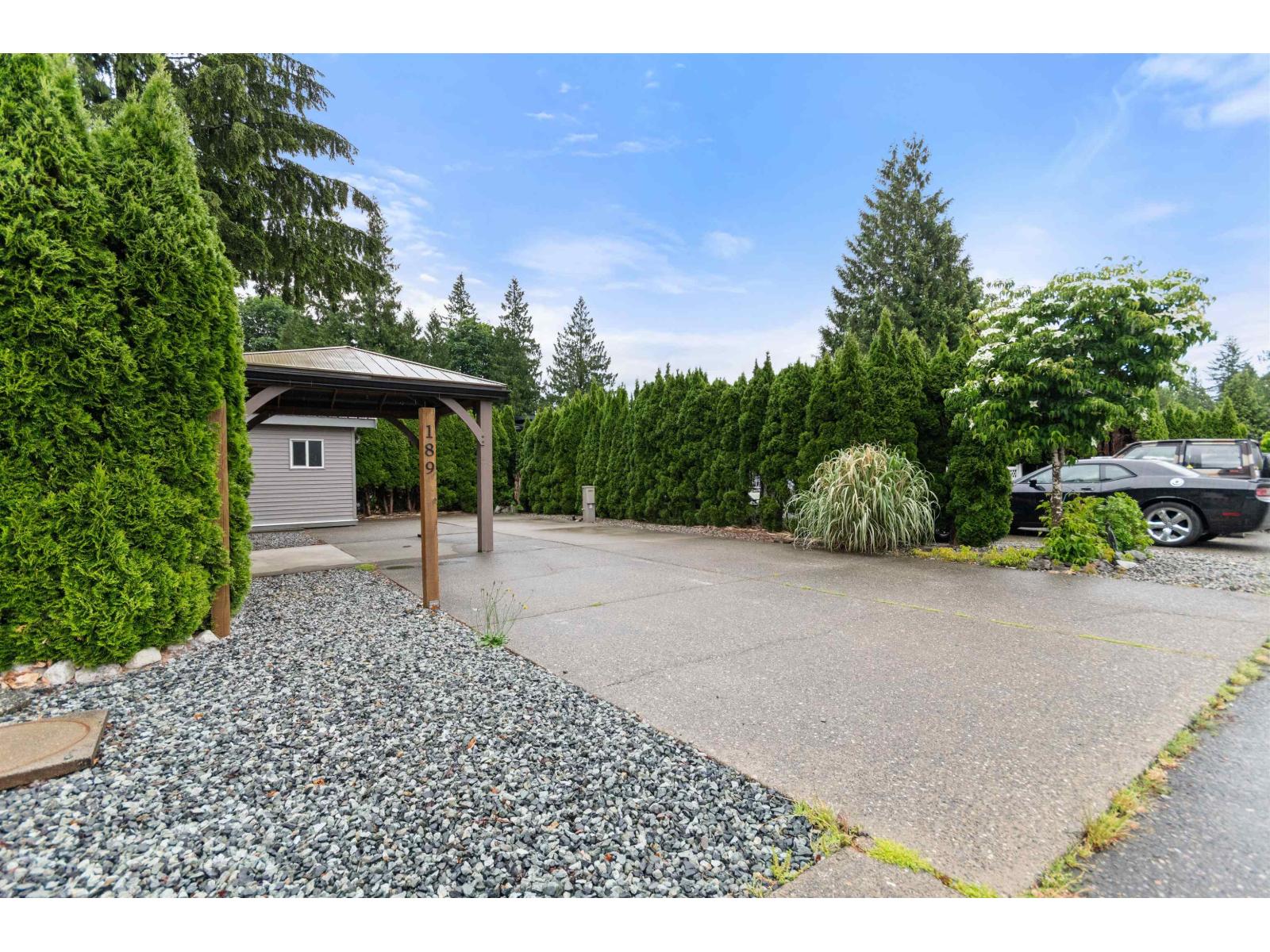 189 14600 Morris Valley Road Property Photo 5