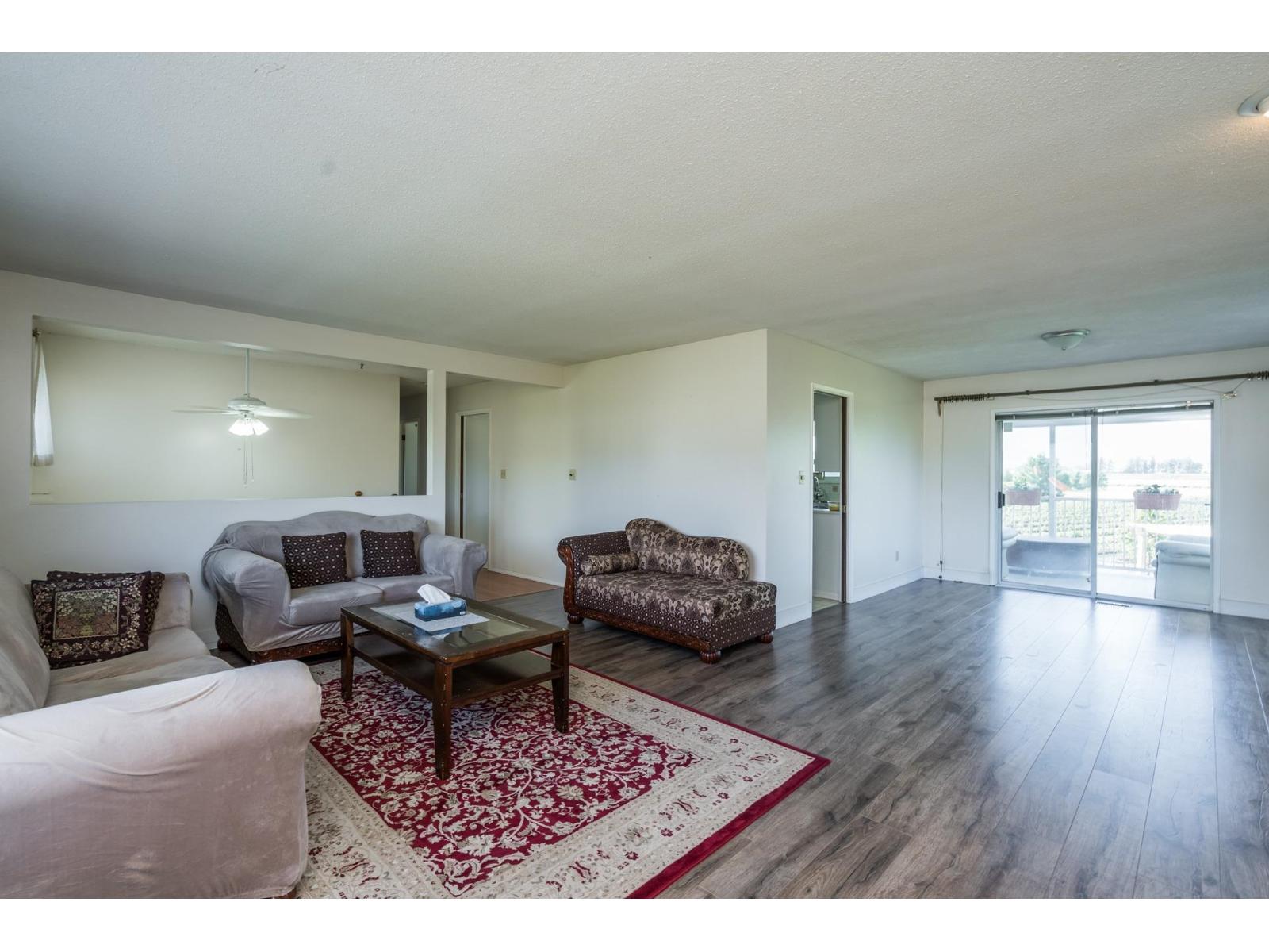 42505 Yale Road Property Photo 9