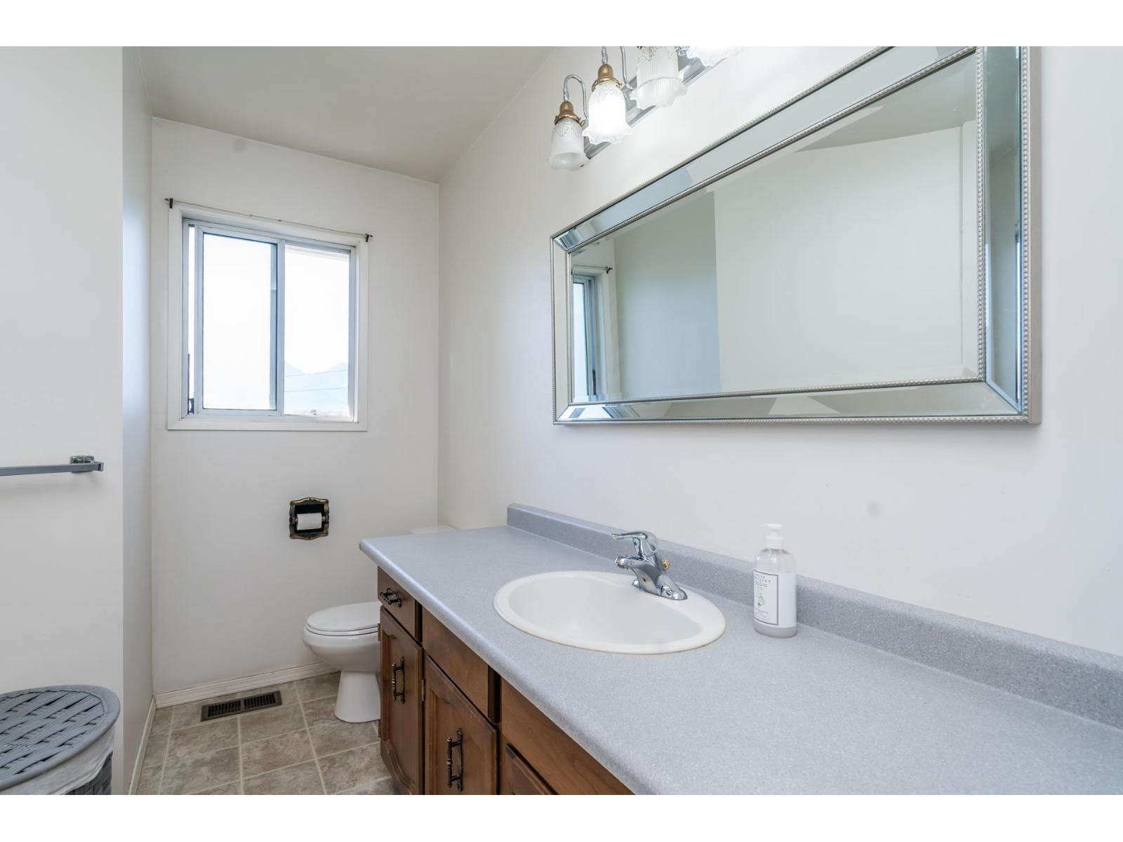 42505 Yale Road Property Photo 17