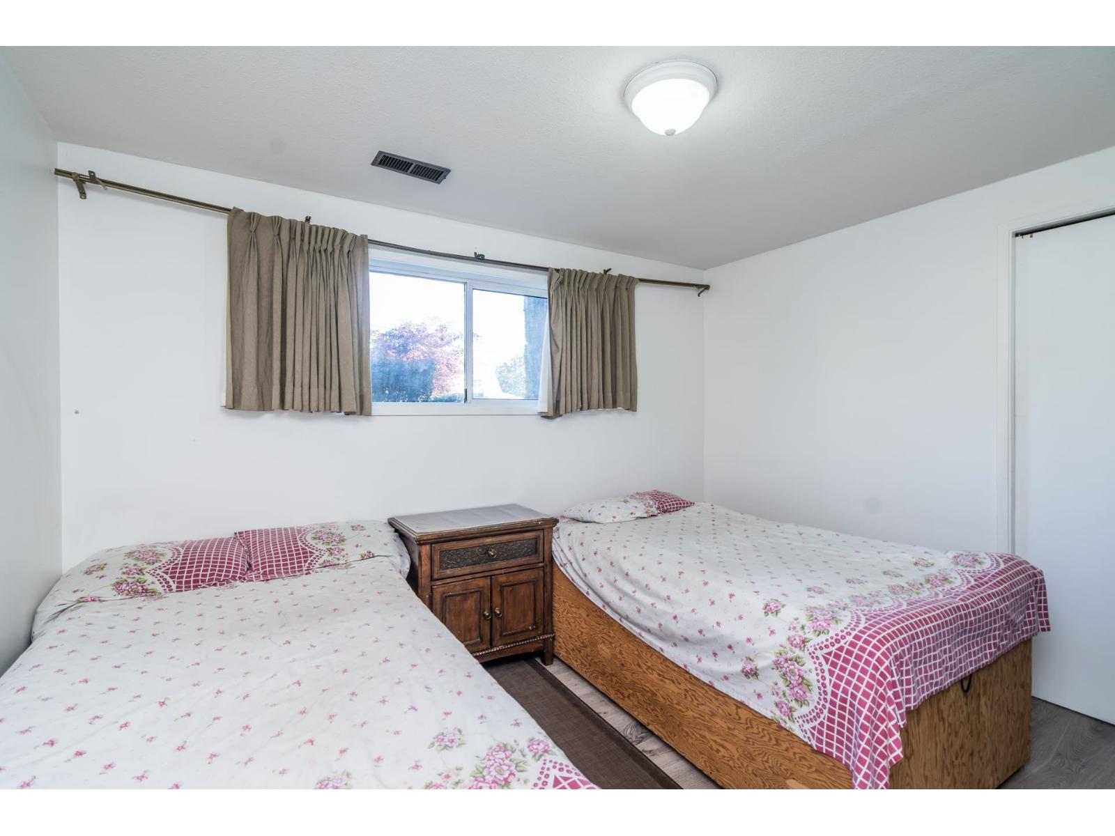 42505 Yale Road Property Photo 22