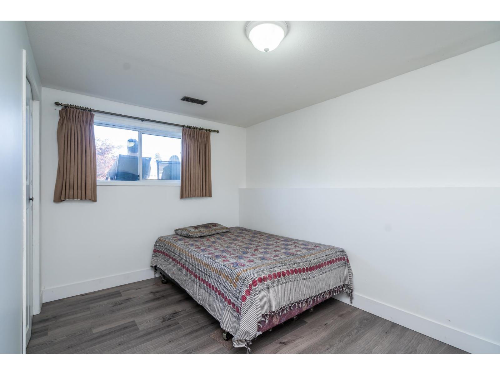 42505 Yale Road Property Photo 23