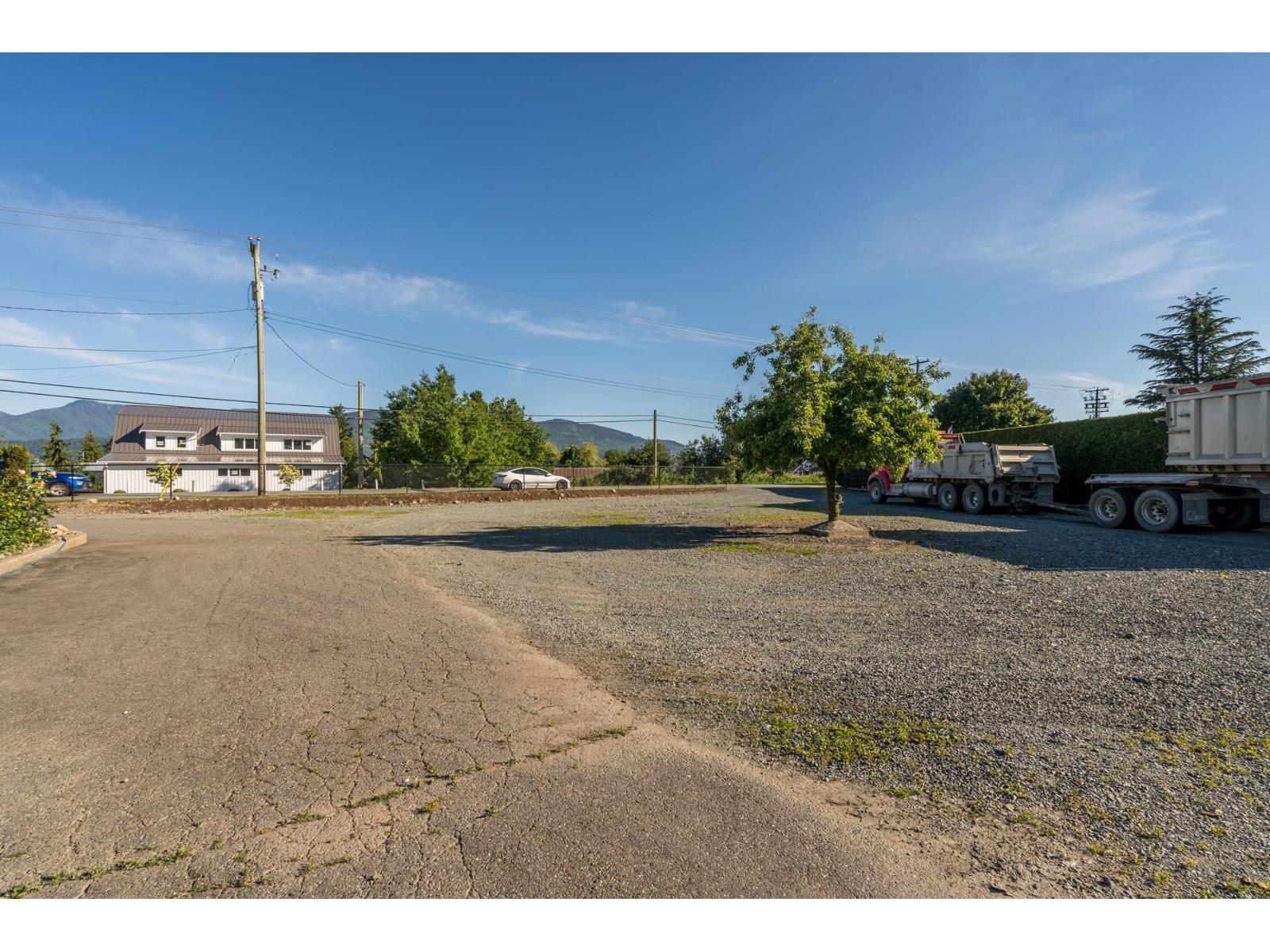 42505 Yale Road Property Photo 32