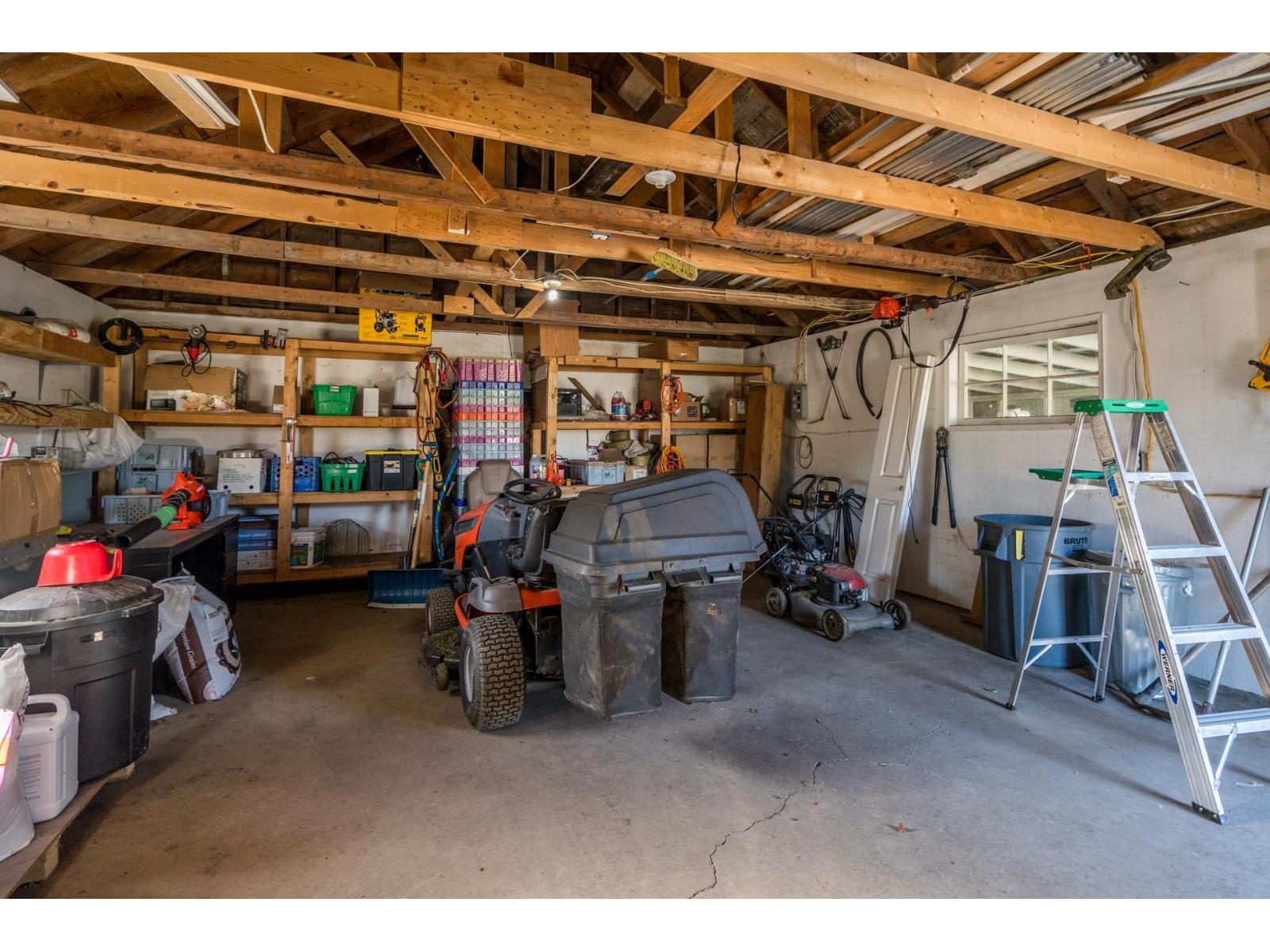 42505 Yale Road Property Photo 35