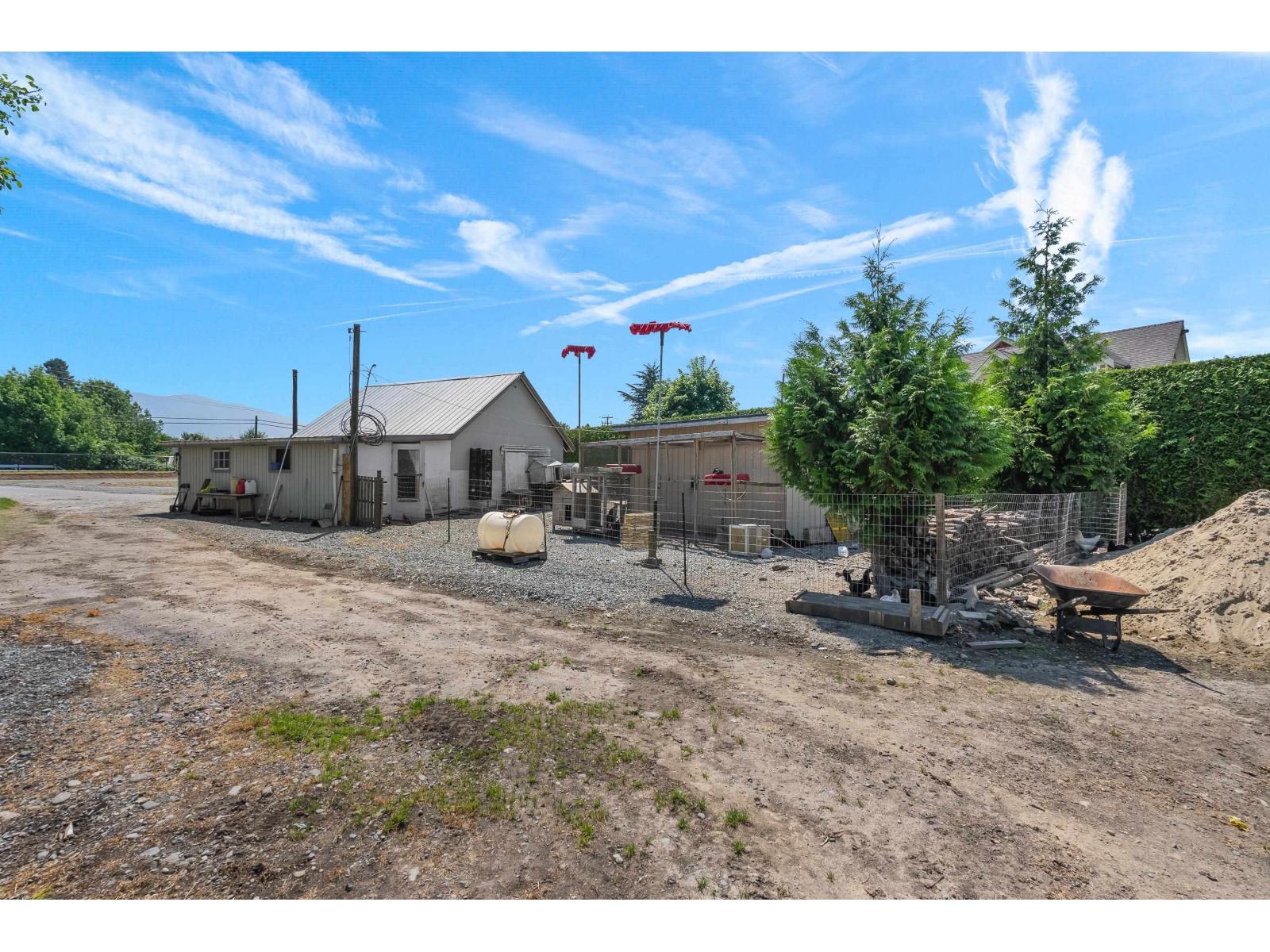 42505 Yale Road Property Photo 37