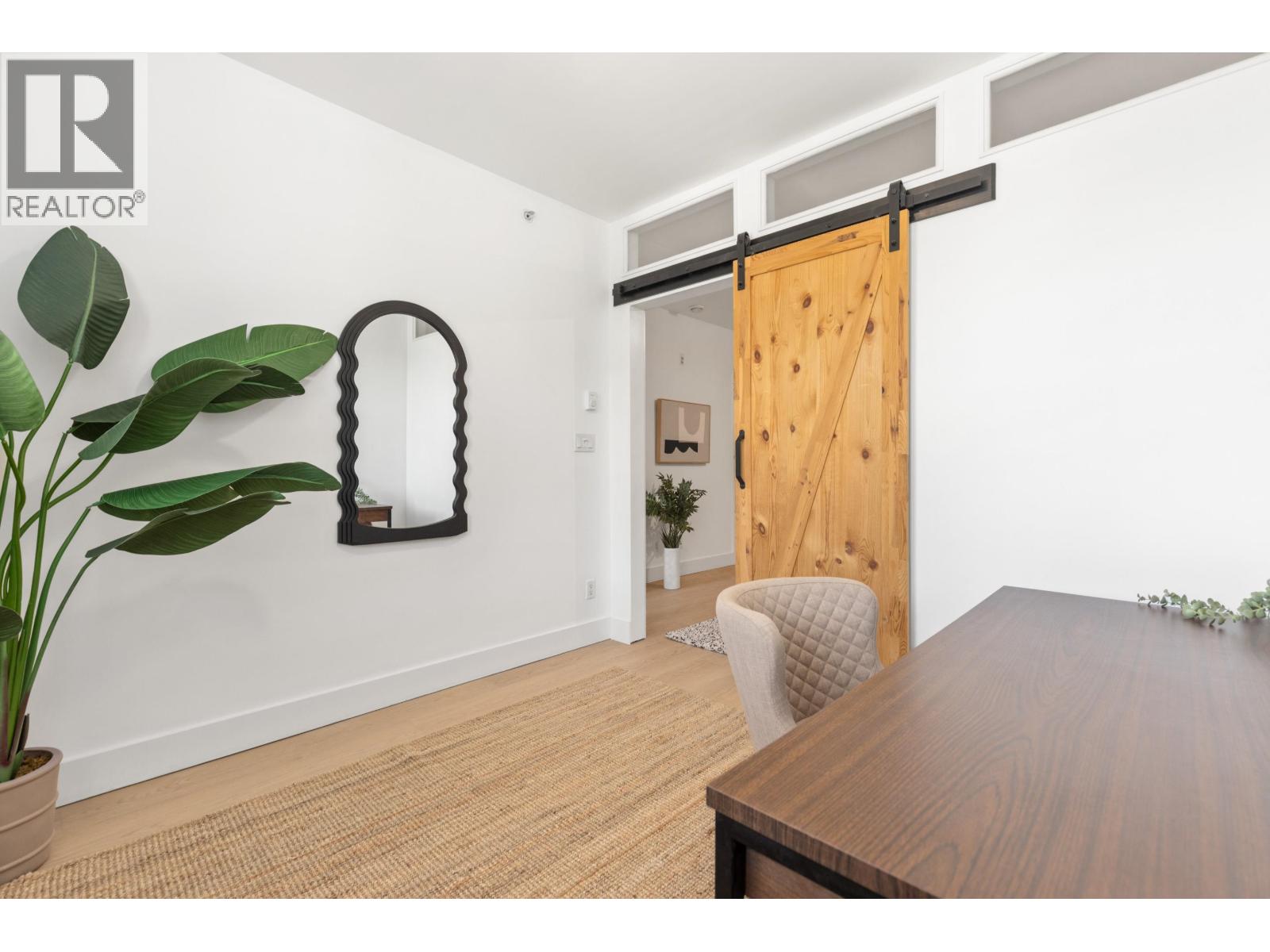 302 7330 Arbutus Street Property Photo 12