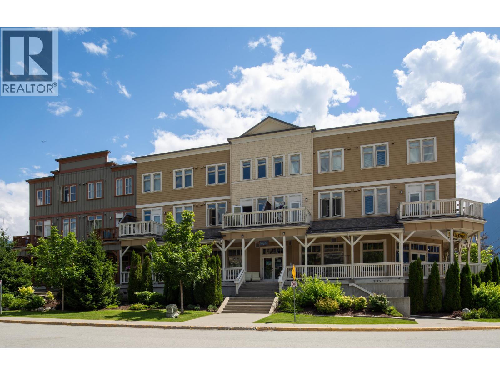 302 7330 Arbutus Street Property Photo 19