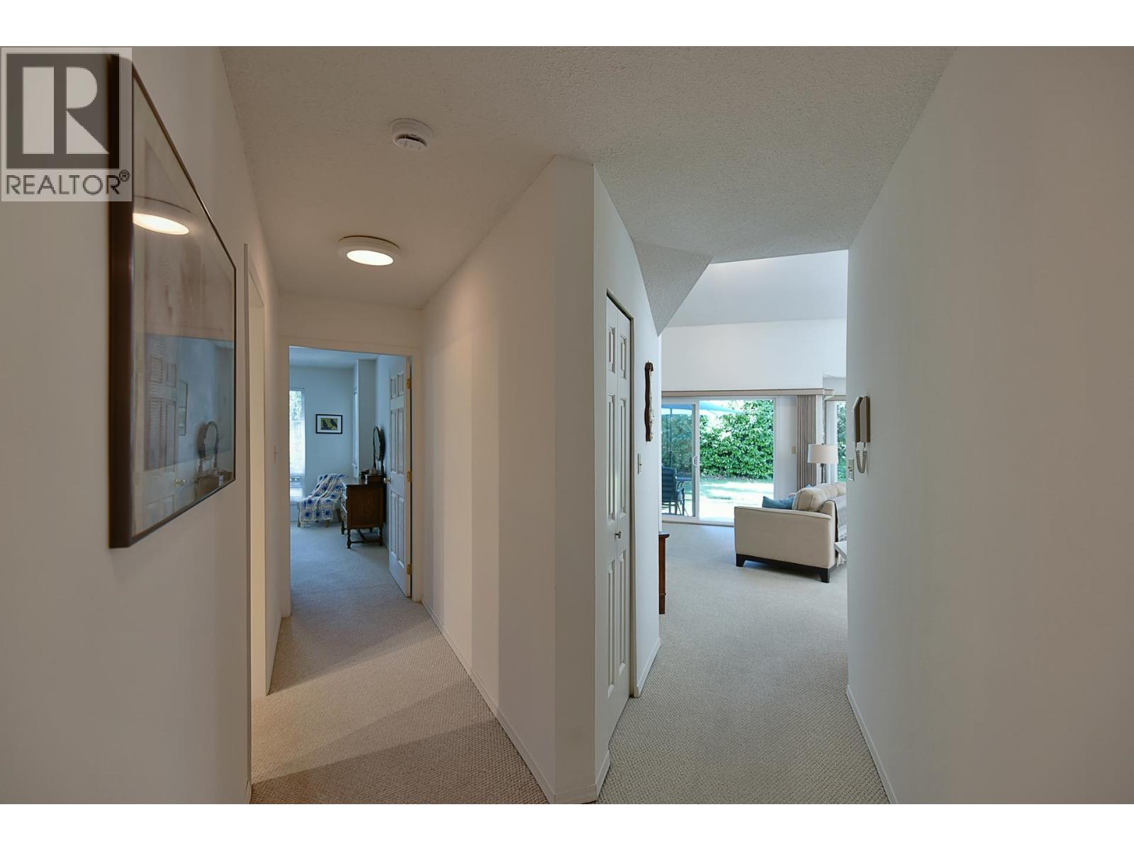 11 5761 Wharf Avenue Property Photo 12