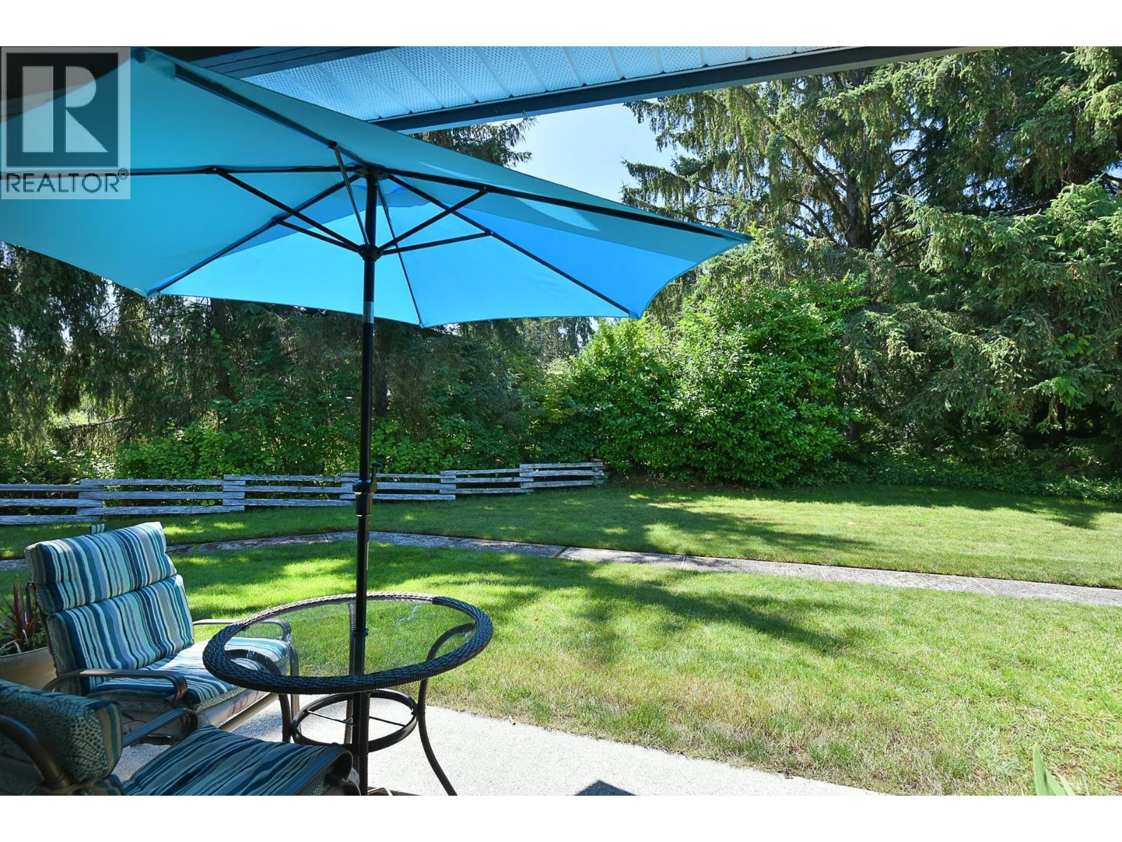 11 5761 Wharf Avenue Property Photo 20