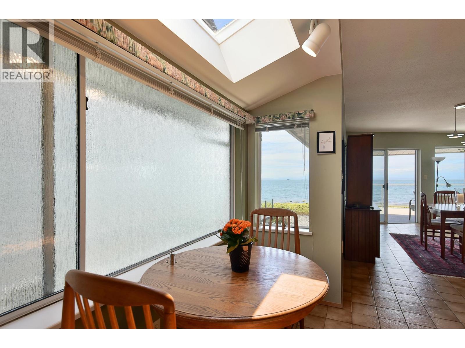 2755-2757 Lower Road Property Photo 7
