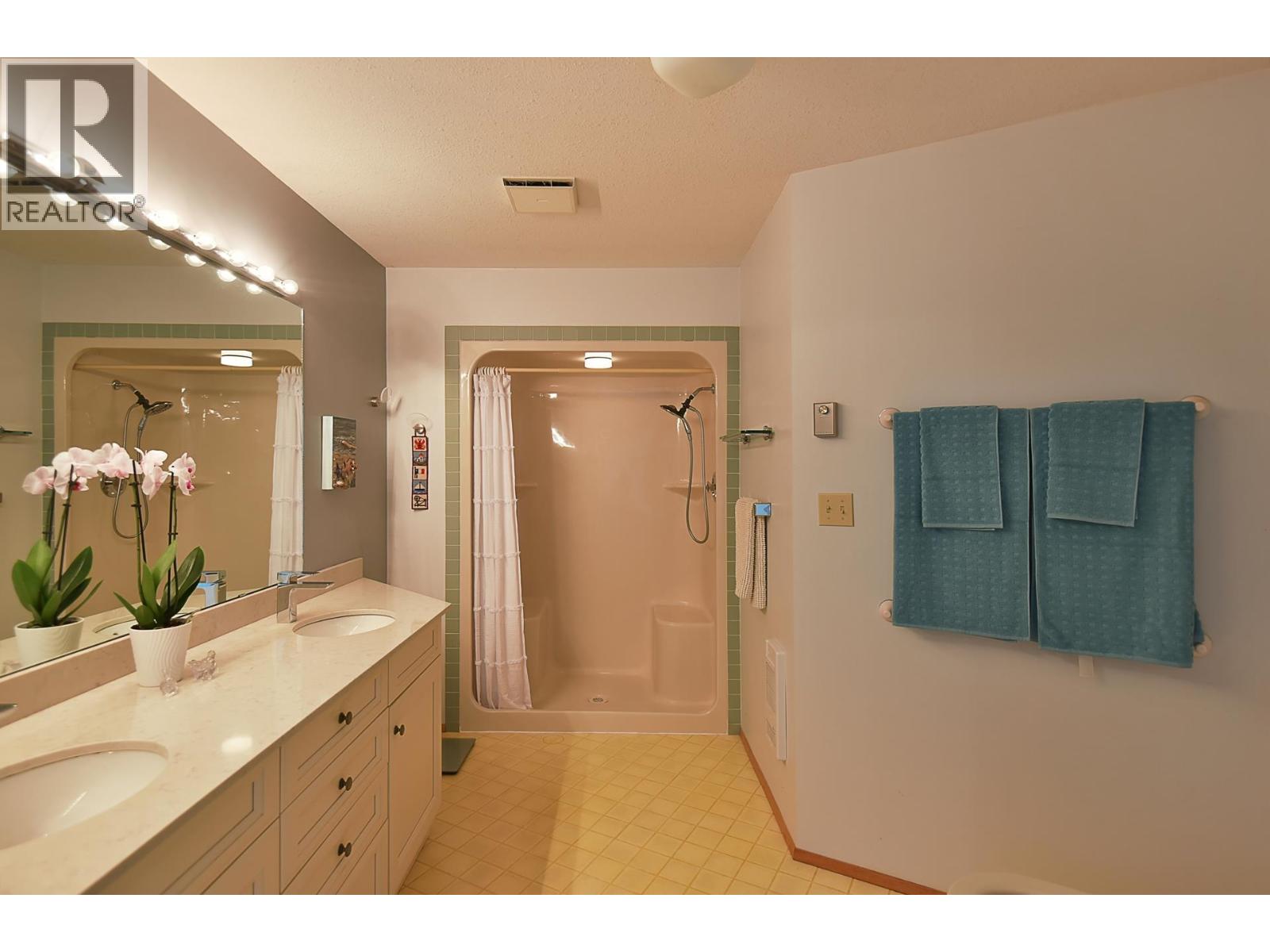 2755-2757 Lower Road Property Photo 13