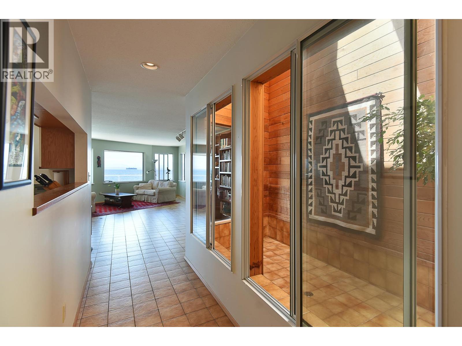2755-2757 Lower Road Property Photo 14