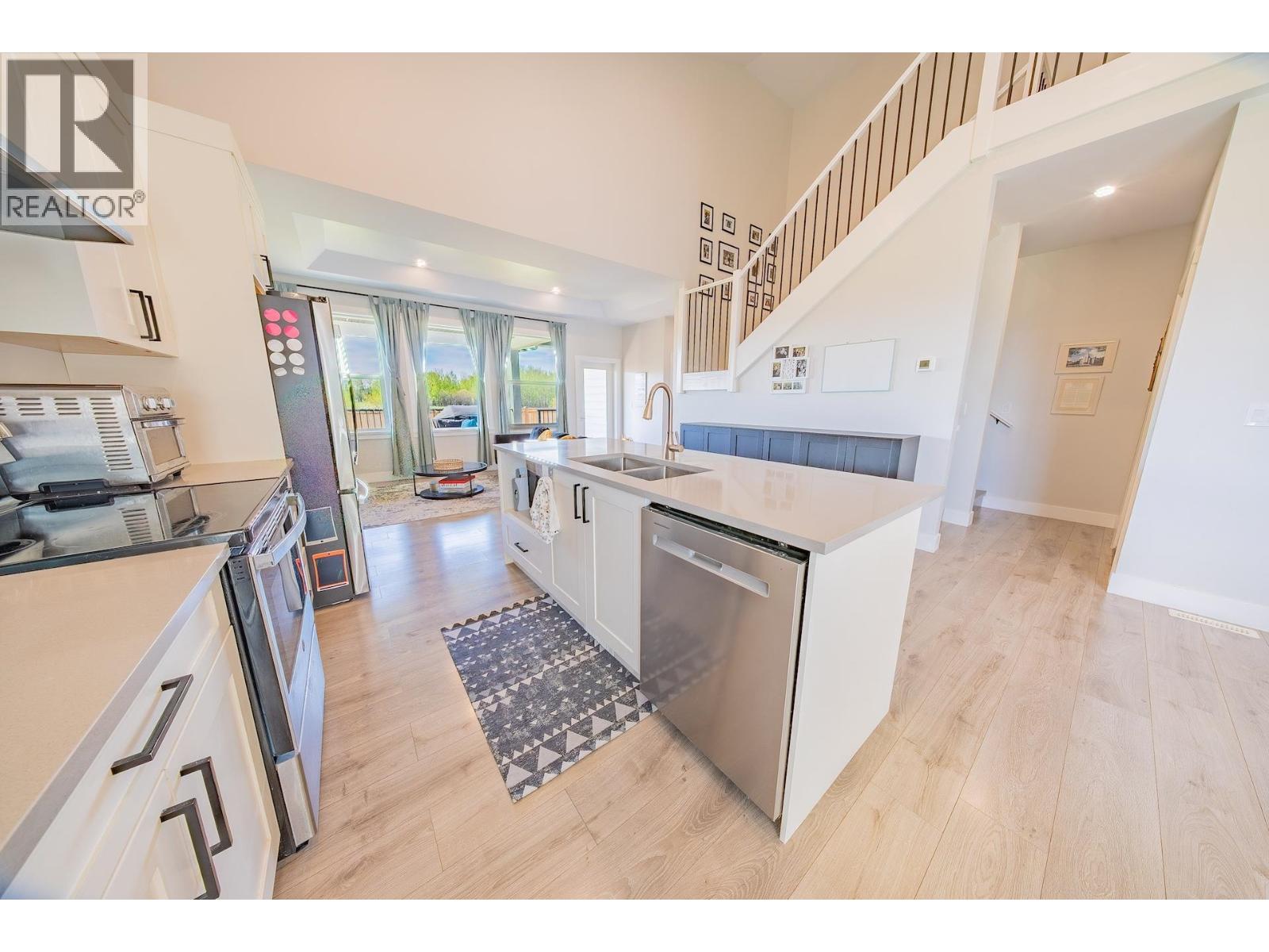 11203 112 Avenue Property Photo 10
