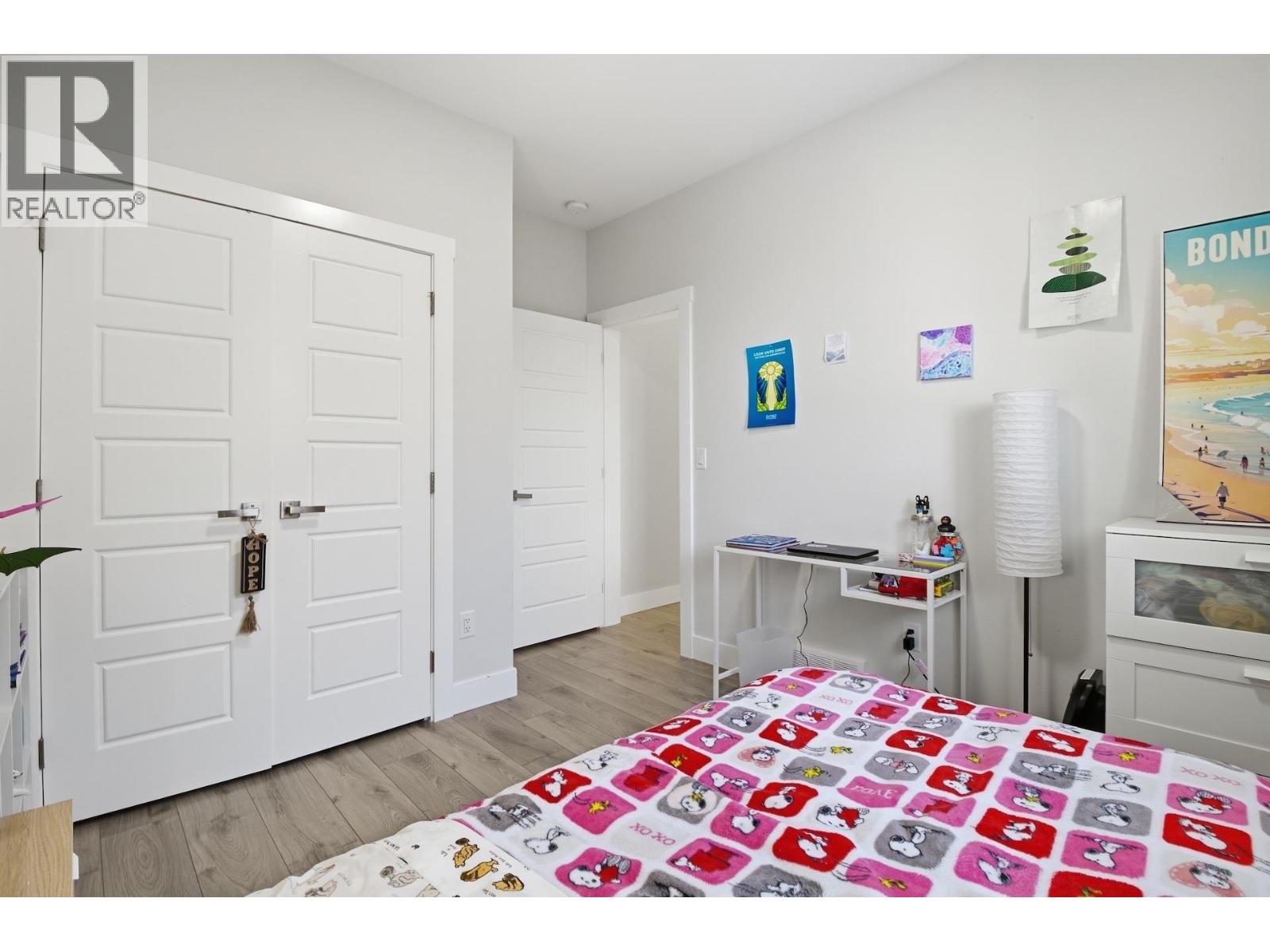 11203 112 Avenue Property Photo 21