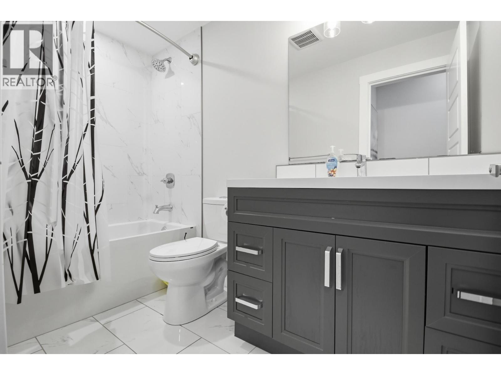 11203 112 Avenue Property Photo 34
