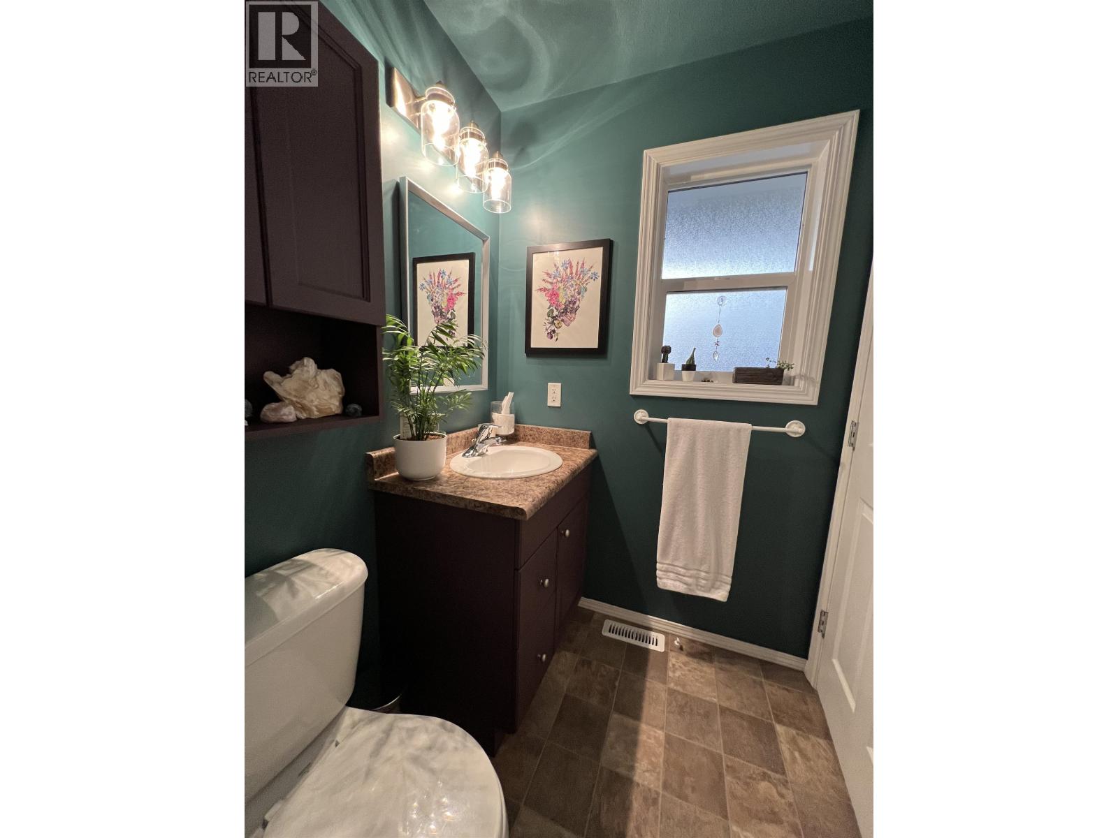 7 4620 E 52 Avenue Property Photo 13