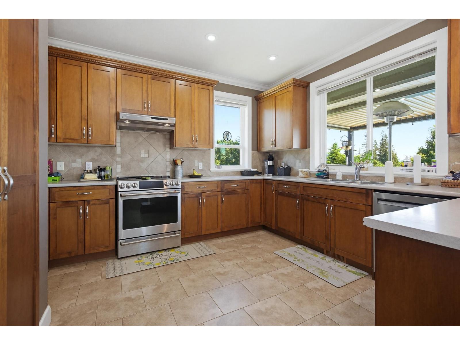 30420 Dewdney Trunk Road Property Photo 5