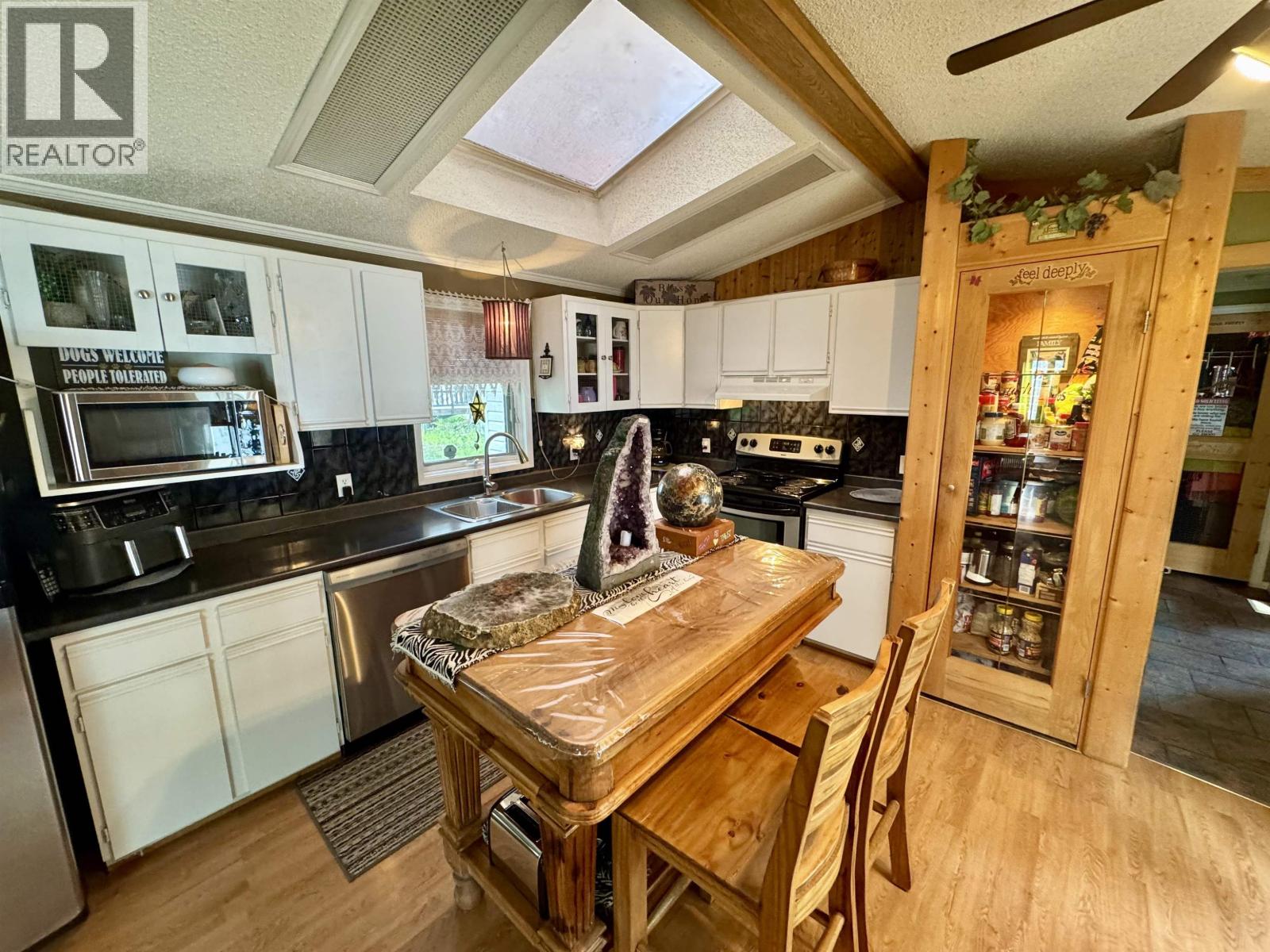830 Beaven Crescent Property Photo 11