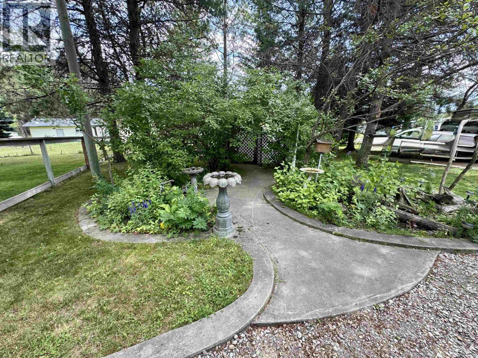 830 Beaven Crescent Property Photo 27
