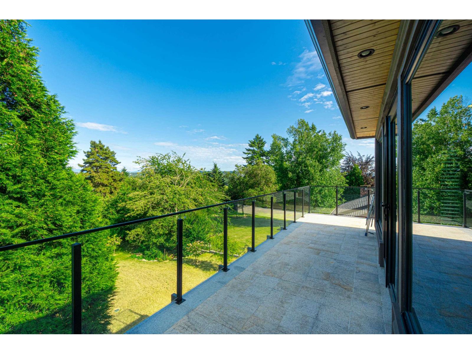 1888 180 Street Property Photo 24