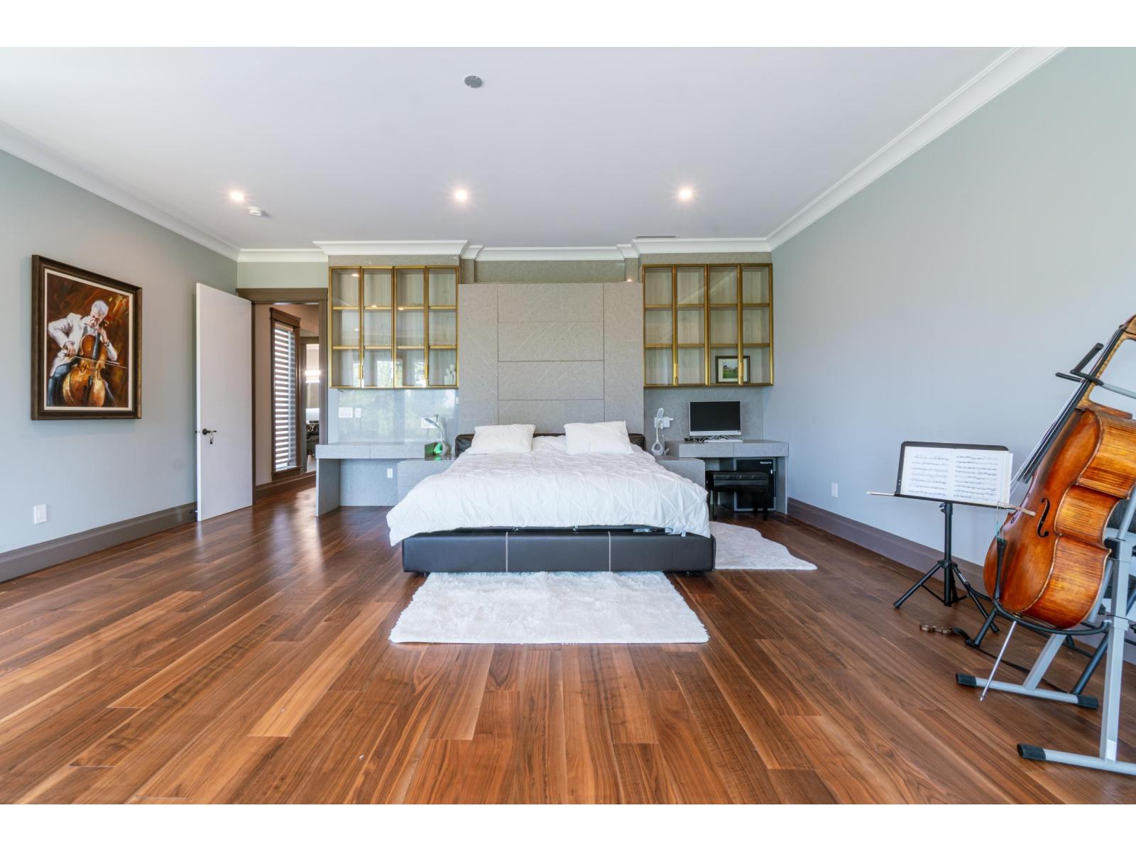 1888 180 Street Property Photo 26