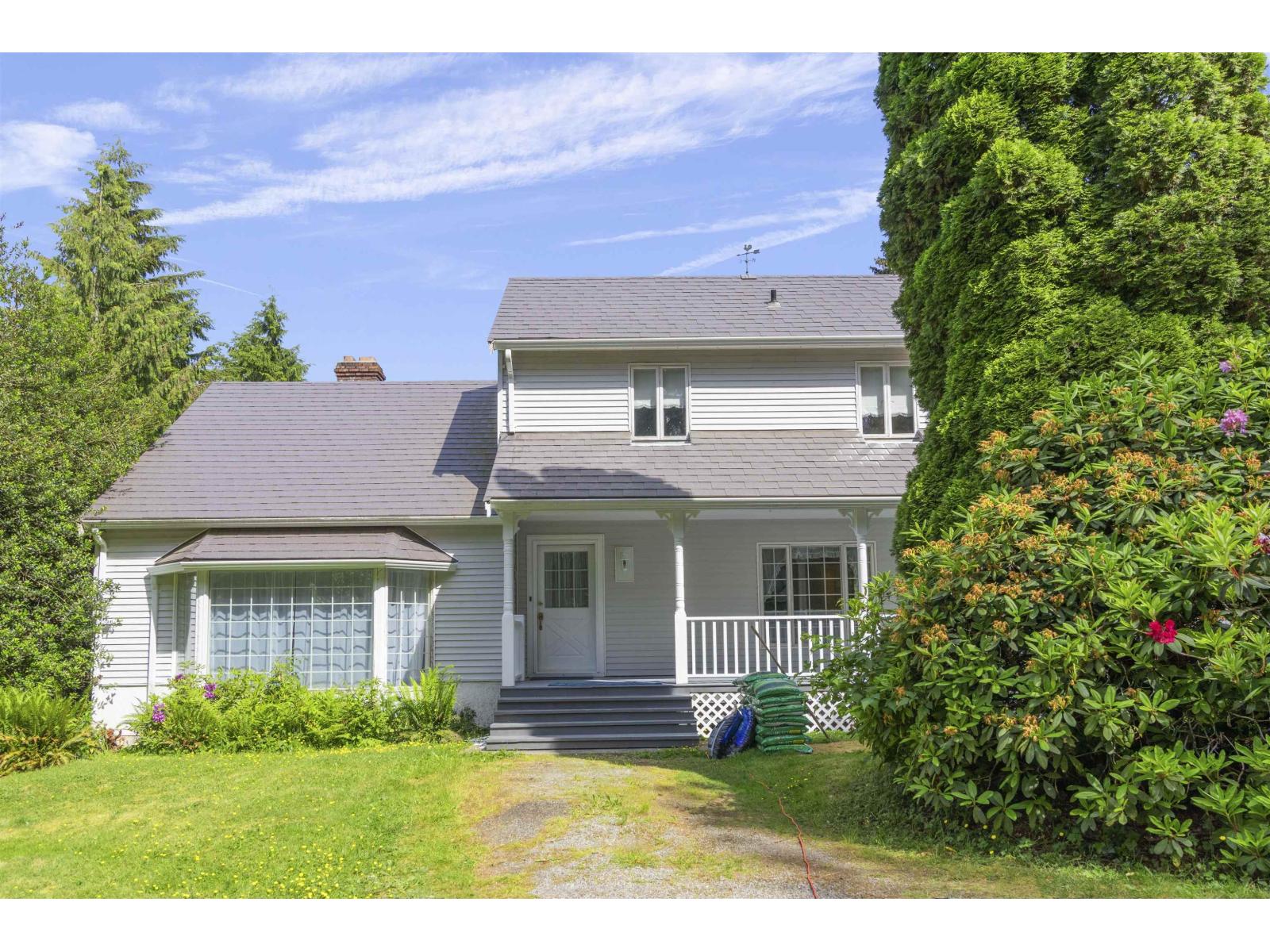 9526 Slater Street Property Photo 35