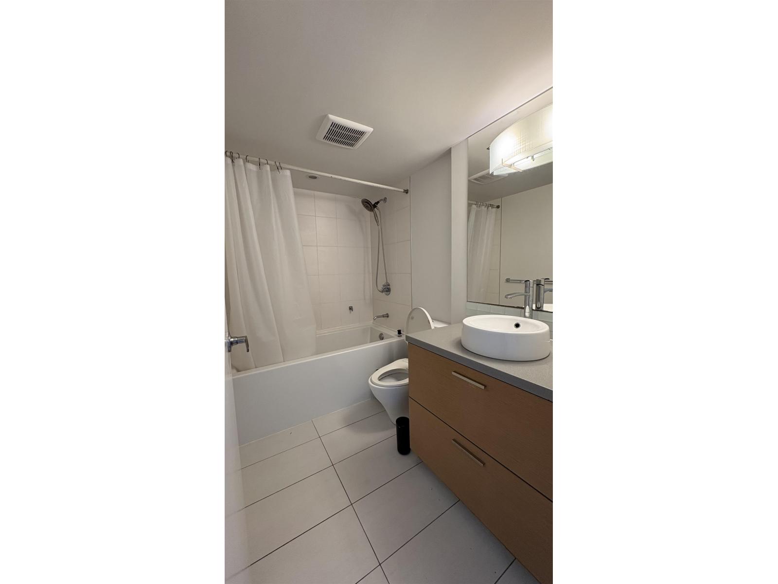 2110 10777 University Drive Property Photo 12