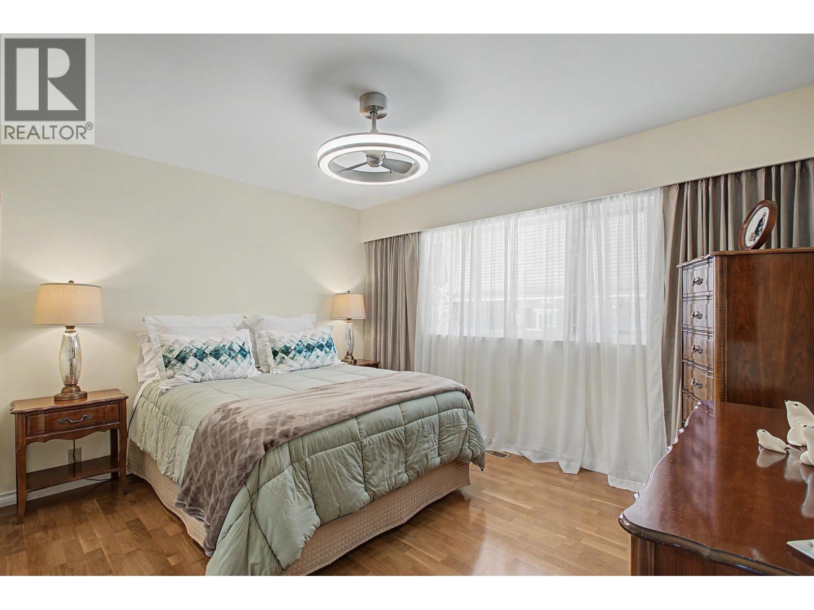 6541 Grant Street Property Photo 14