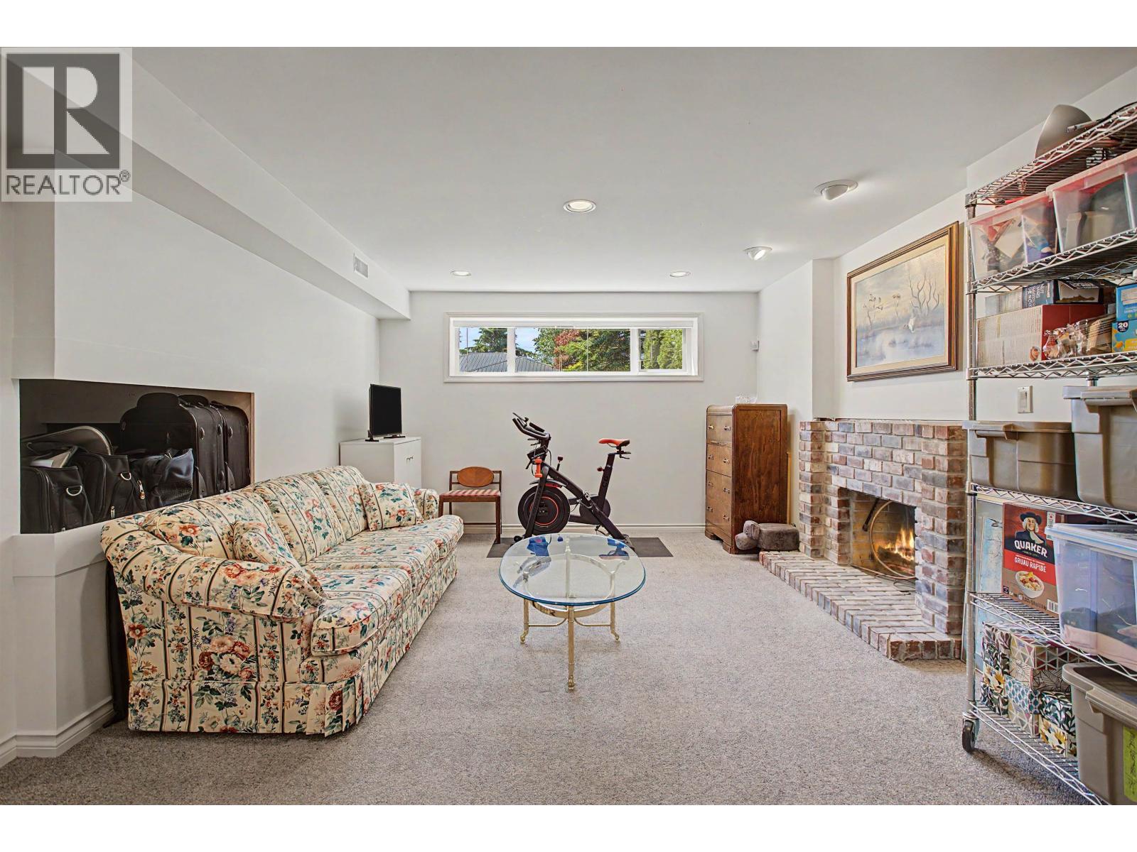 6541 Grant Street Property Photo 17