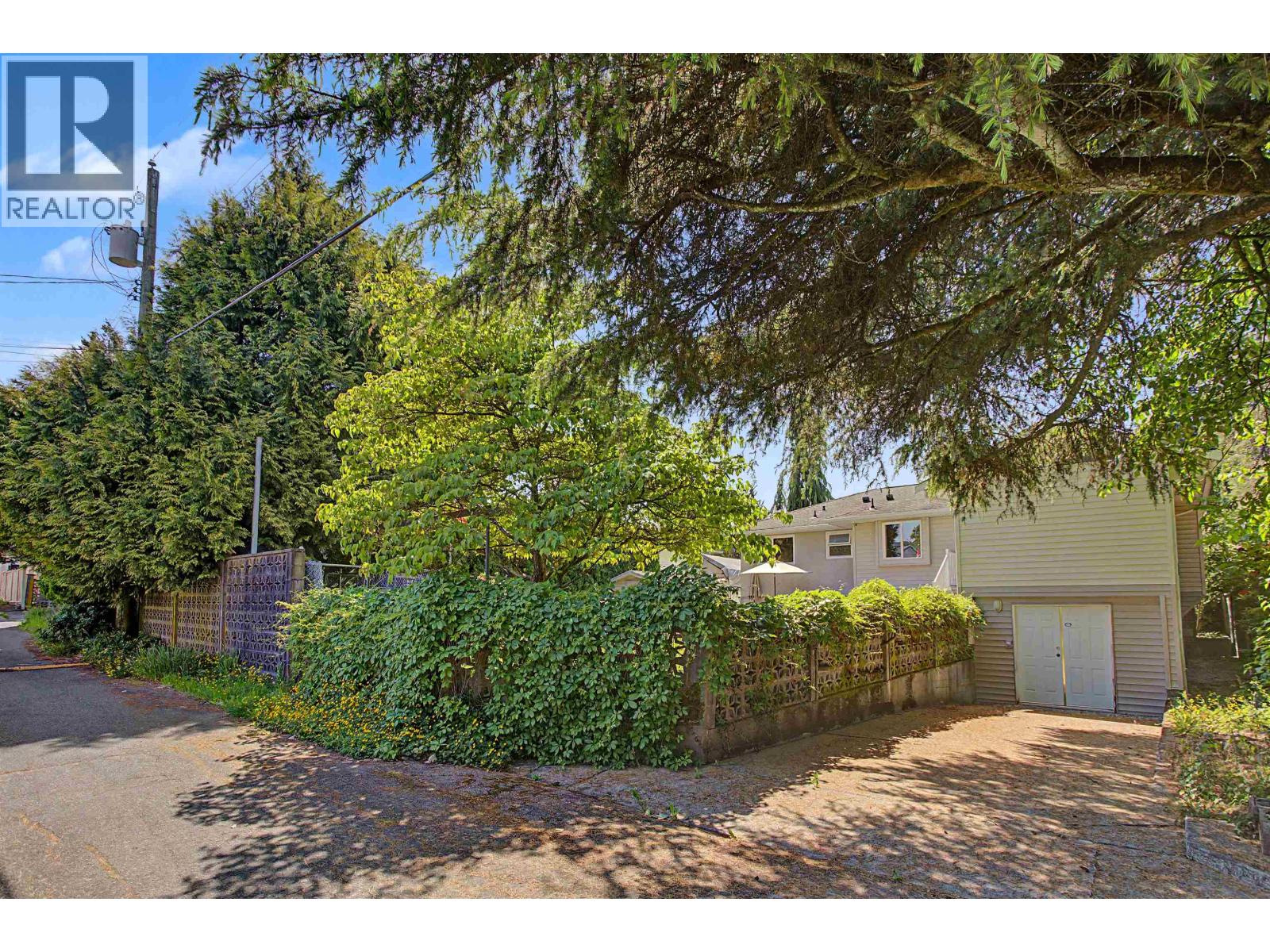 6541 Grant Street Property Photo 27