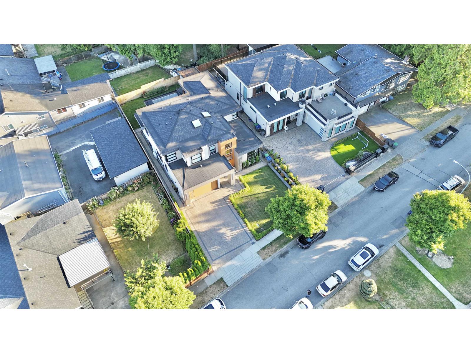 14124 71 Avenue Property Photo 4