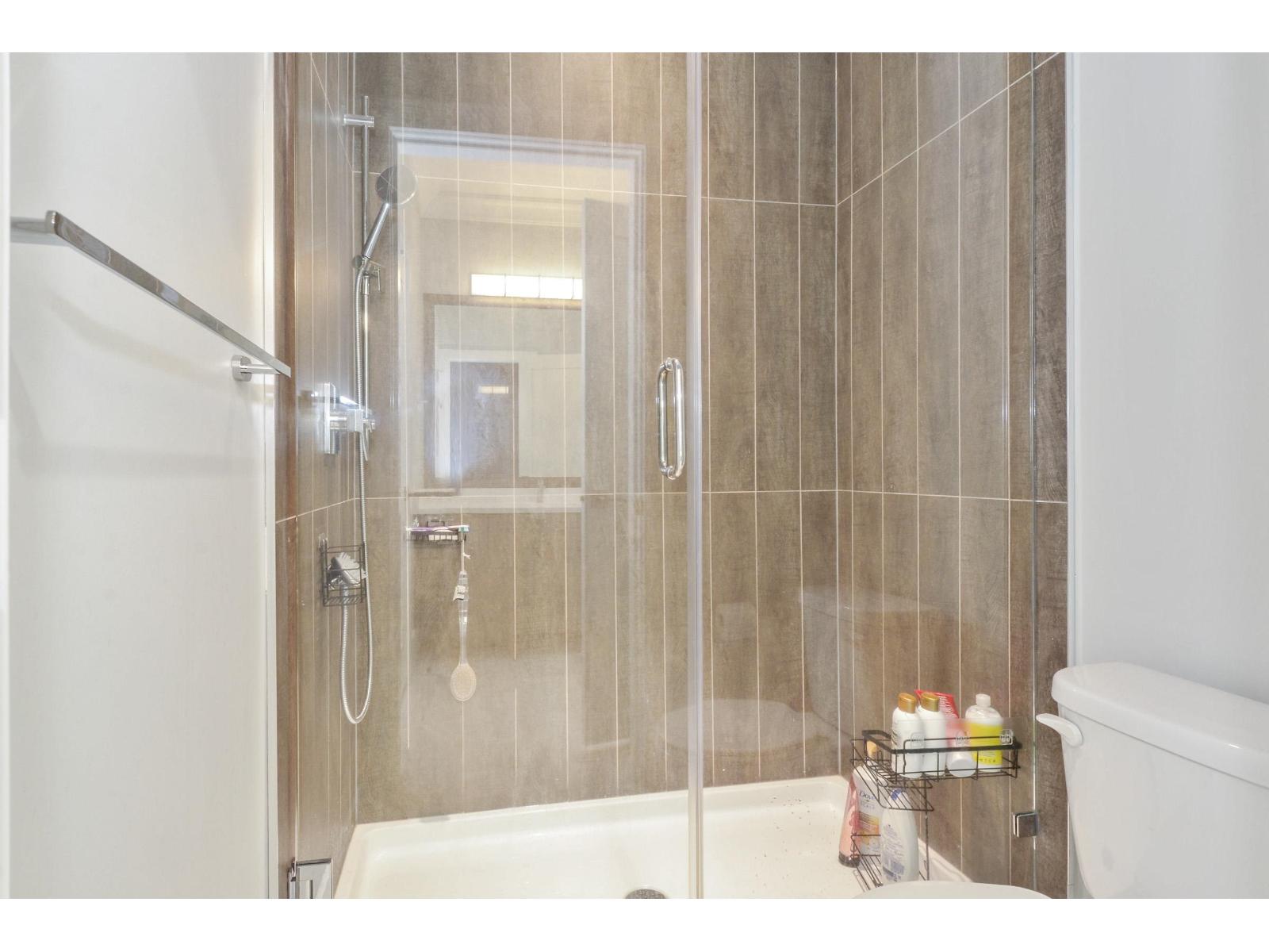 14149 16 Avenue Property Photo 21