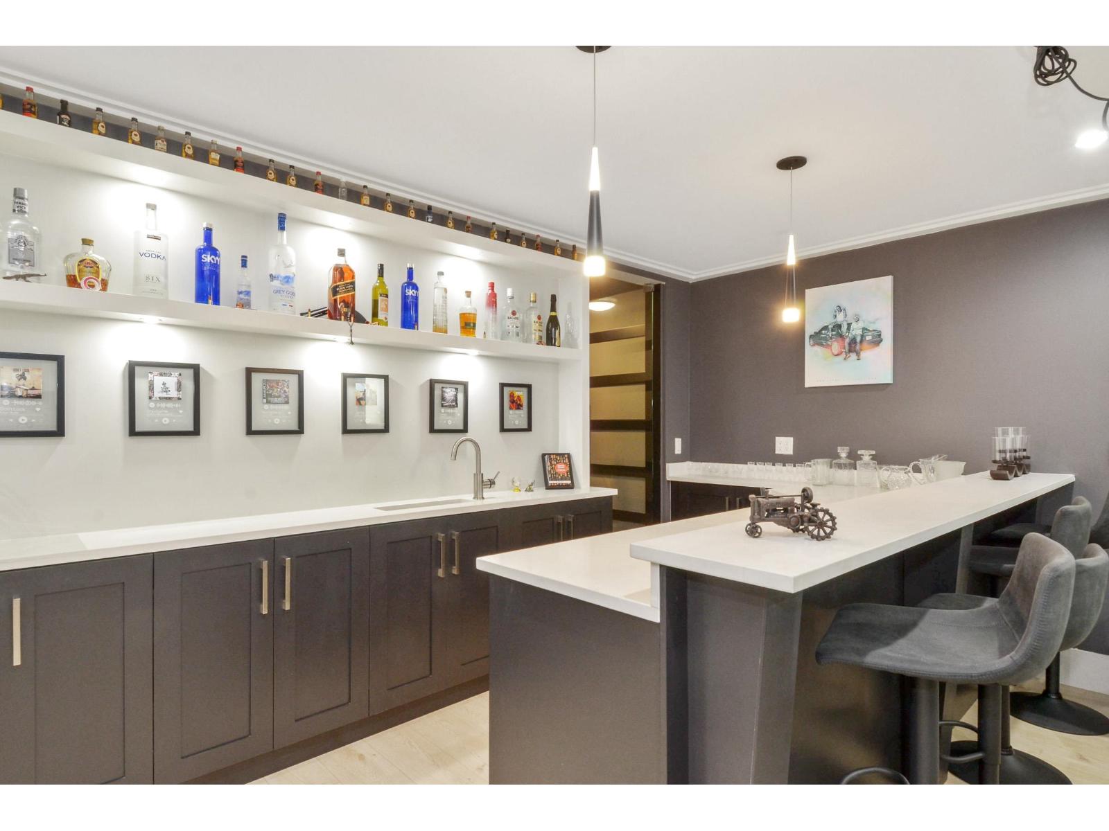 14149 16 Avenue Property Photo 31